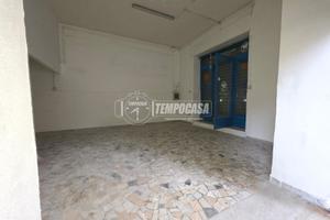Negozio a Napoli Via ASCANIO 1 locali