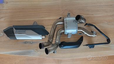 Ducati V4 scarico racing akrapovic 
