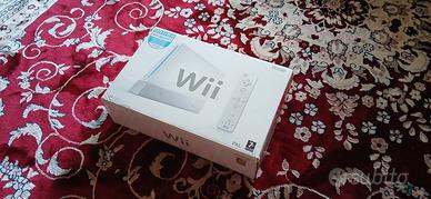  NINTENDO WII NUOVA +WII FIT +SCHEDA CON 80 GIOCHI