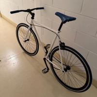 Bici fixed scatto fisso