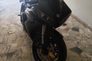 Motocicletta Yamaha R1