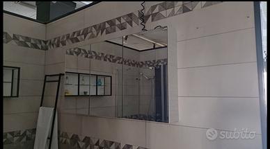 Specchio contenitore per bagno