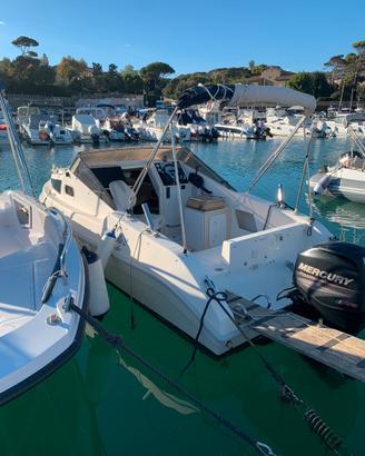 Barca a motore Eolo tahiti 20