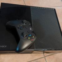 Xbox one usata con scatola cavi joypad e 8 giochi