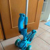Monopattino 3 ruote e seduta