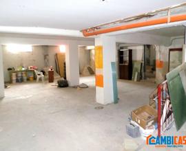 Via Tommaso Aversa - Magazzino 200 mq