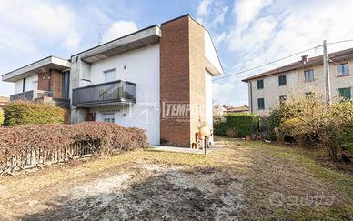 BILOCALE CON GIARDINO PRIVATO E BOX