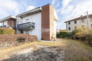 BILOCALE CON GIARDINO PRIVATO E BOX