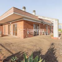 Attico con terrazzo panoramico a pochi passi dal m