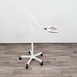 Lampada da estetista