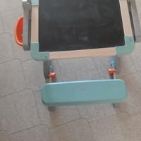 Banco scuola con lavagna