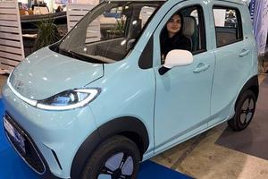 Xev Yoyo XY elettrica 4 posti 5 porte