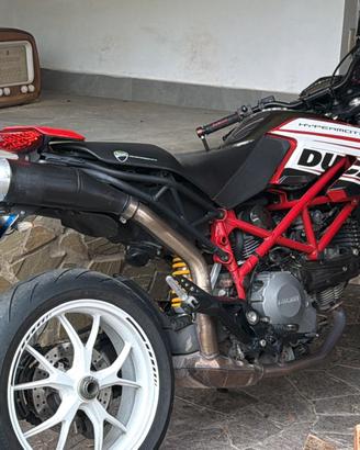 Ducati Hypermotard 796