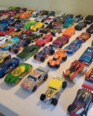 Lotto 81 Hot Wheels Mattel perfette da collezione