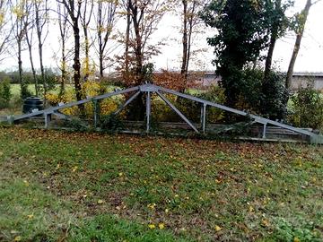 Capriate zincate per capannone