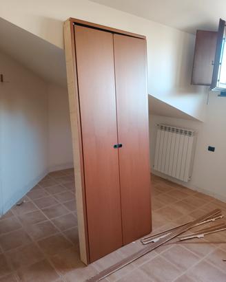 Porta a libro in legno pieghevole con telaio