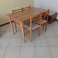 Mobili vari tavolo sedie