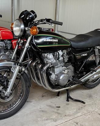 Kawasaki Z900 nera
