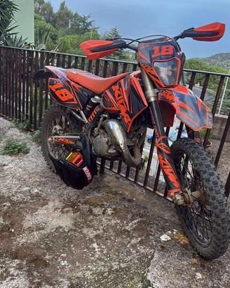 ktm 125