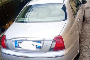  Rover 75 scam. con moto custom