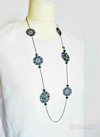 Collana lunga So Young Sodini nera con cristalli 