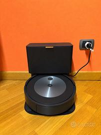 Roomba j7 + robot aspirapolvere