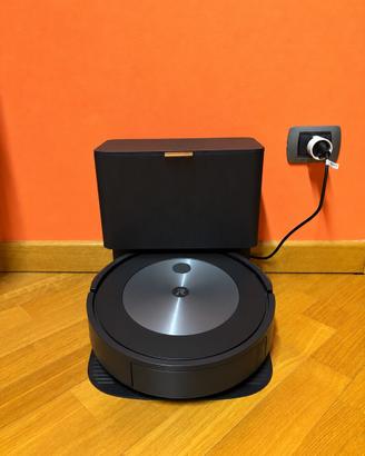 Roomba j7 + robot aspirapolvere