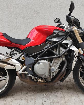 MV AGUSTA BRUTALE 750 F4