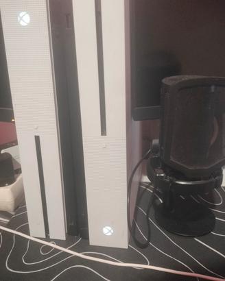 Xbox One s
