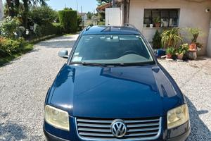 VW Passat SW del 2005 con 295000 km