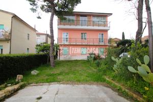 PIANO TERRA CON GIARDINO