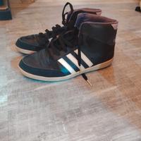 scarpe da ginnastica