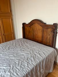 Letto in legno massello