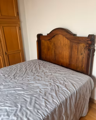 Letto in legno massello