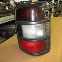 Fanale posteriore destro MITSUBISHI PAJERO del 199