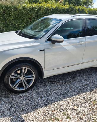 Volkswagen Tiguan 2.0 BiTDI SCR DSG 4MOTION Advanc