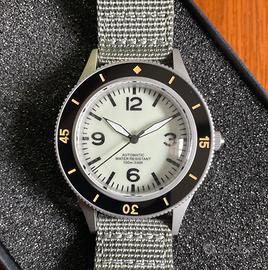 Orologio stile militare