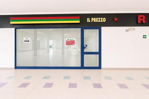 NEGOZIO A GIULIANOVA