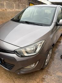 Hyundai i20 problema testata