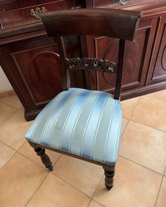 Tavolo in piuma di mogano