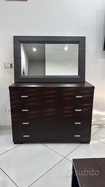 como con specchio e comodini