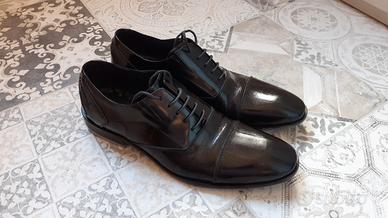 Scarpe nere da cerimonia 