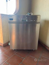 Lavastoviglie miele