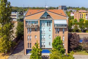 3 LOCALI A REGGIO NELL'EMILIA