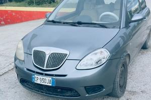 Lancia ypsilon 1.2 60cv gpl