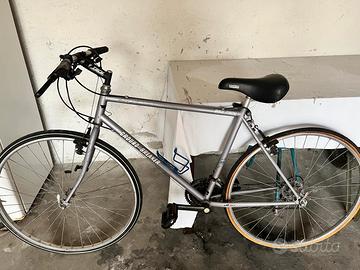 Bici da uomo. 