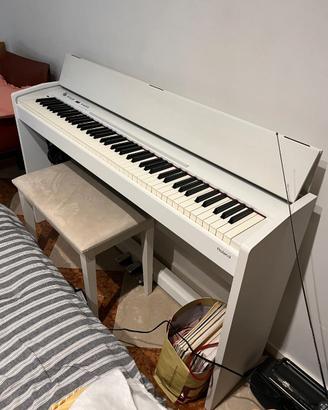 Roland F140-R