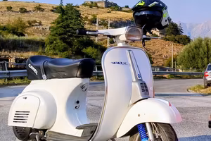 Vespa 50 special