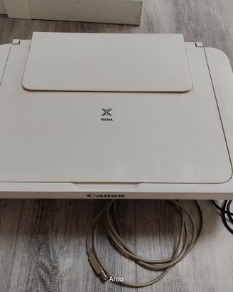 Stampante Canon PIXMA MG2550 con scanner