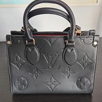 borsa con manici e tracolla 